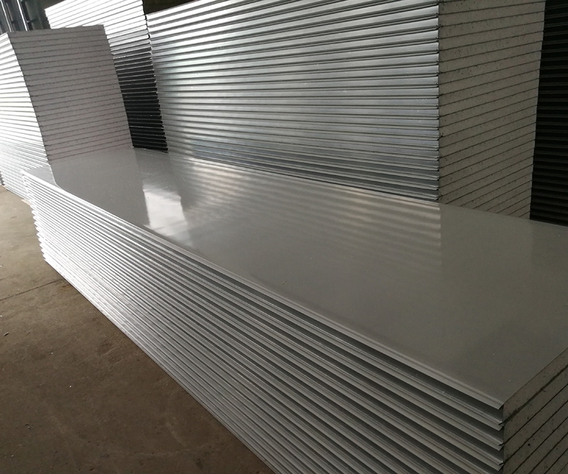 彩鋼泡沫夾芯板